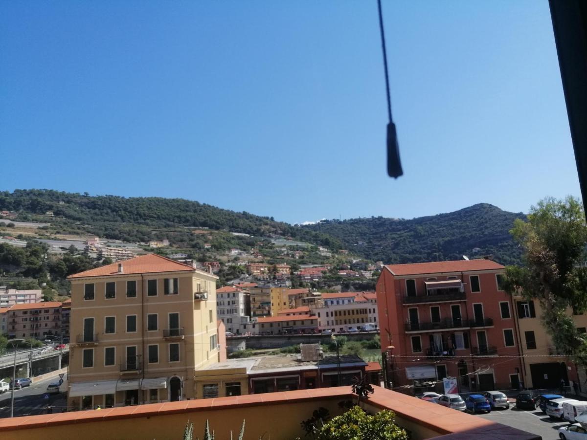 Casa Celeste Ventimiglia Luaran gambar