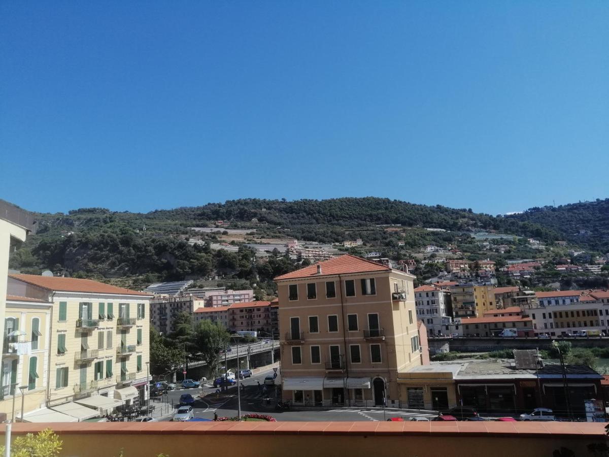 Casa Celeste Ventimiglia Luaran gambar